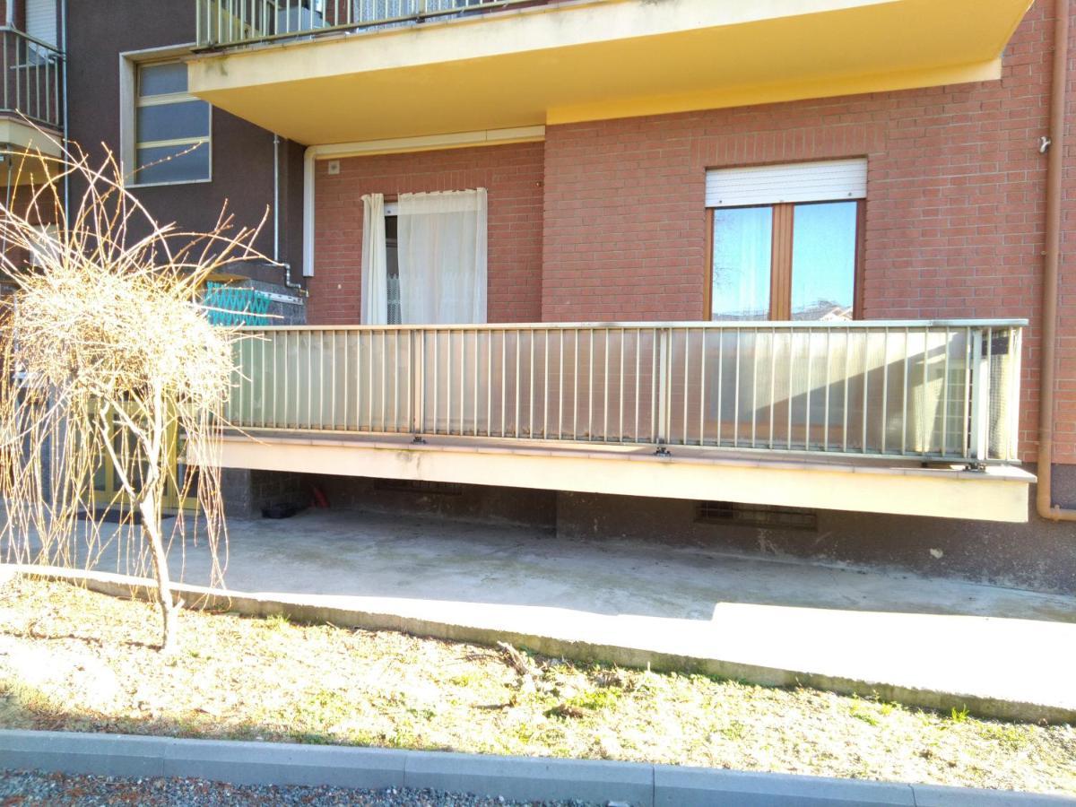 Domanda Apartment Calosso Exterior photo